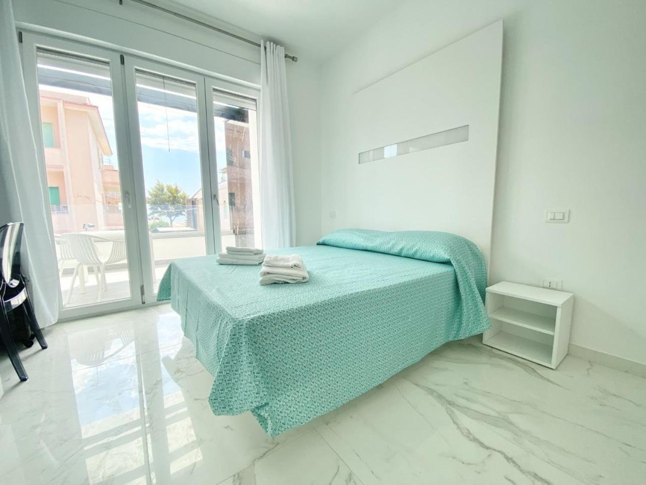 Il Viaggiatore Relais Sul Mare Gaeta Esterno foto