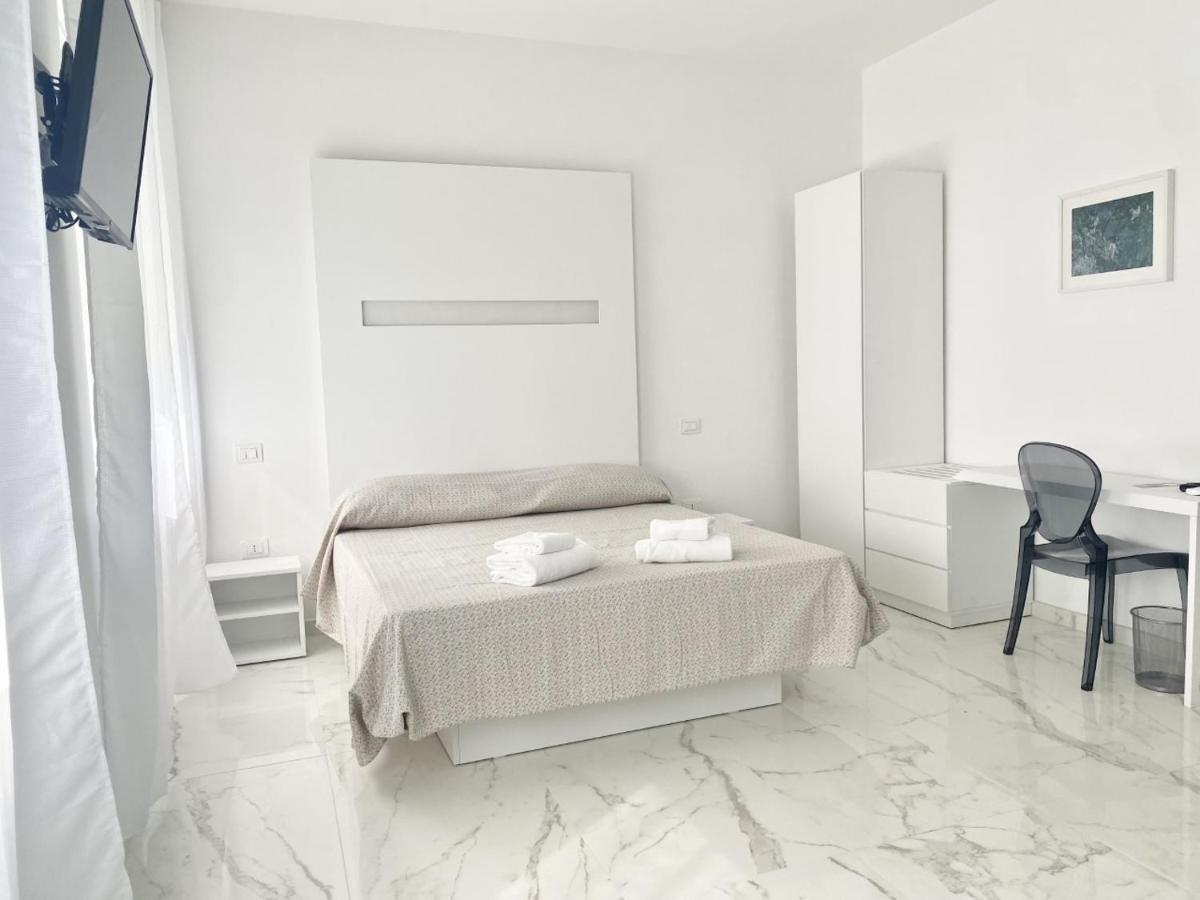Il Viaggiatore Relais Sul Mare Gaeta Esterno foto