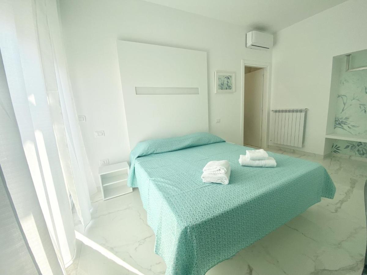 Il Viaggiatore Relais Sul Mare Gaeta Esterno foto