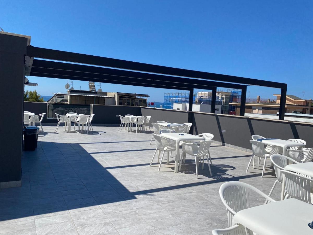 Il Viaggiatore Relais Sul Mare Gaeta Esterno foto
