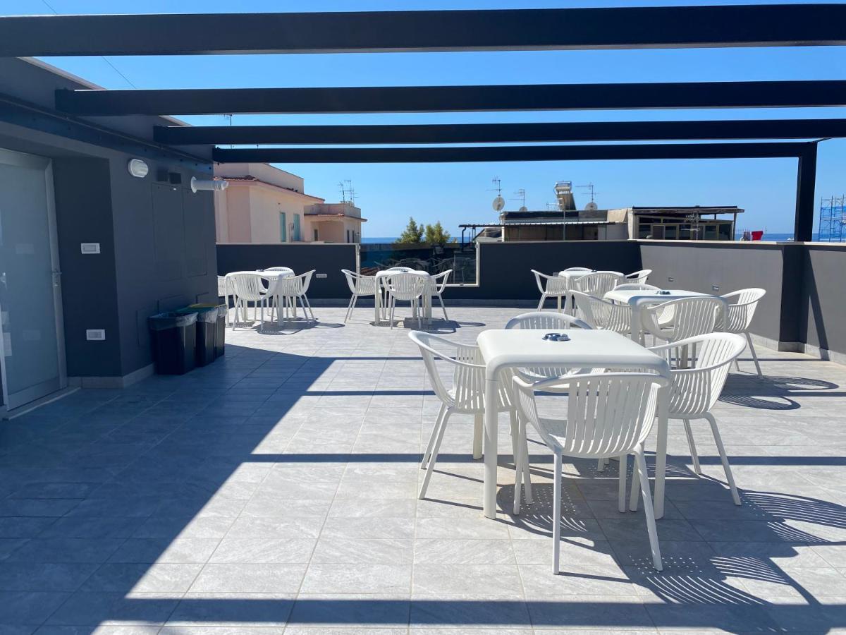 Il Viaggiatore Relais Sul Mare Gaeta Esterno foto