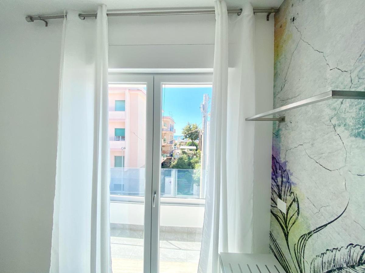 Il Viaggiatore Relais Sul Mare Gaeta Esterno foto