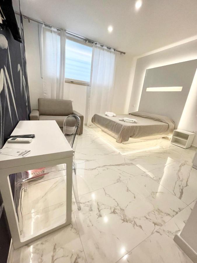 Il Viaggiatore Relais Sul Mare Gaeta Esterno foto