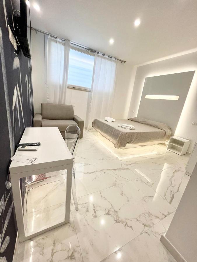 Il Viaggiatore Relais Sul Mare Gaeta Esterno foto