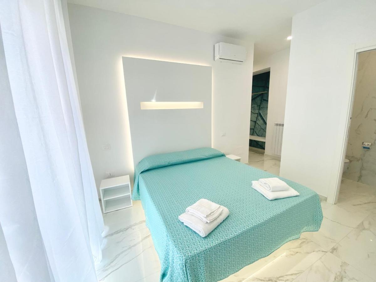 Il Viaggiatore Relais Sul Mare Gaeta Esterno foto